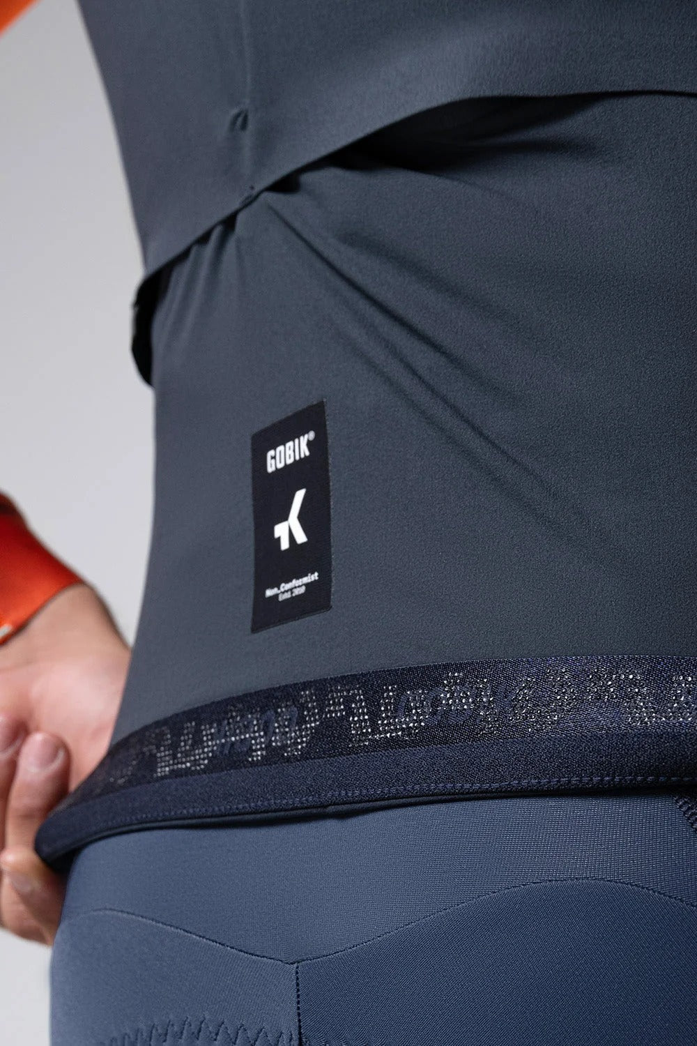 GOBIK Vector 2.0 Ultrablue – Gilet Ciclismo Uomo Antivento