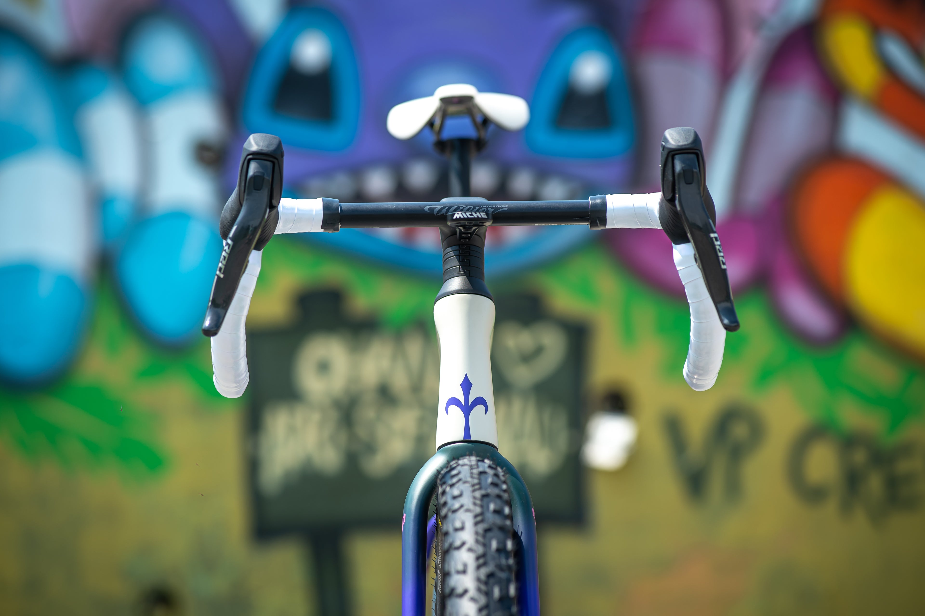 Wilier Rave SLR ID2 | The Grip Élite Gravel Team Edition | Sram Red 1x13 Power Meter | Miche Graff Aero 48 Tubeless