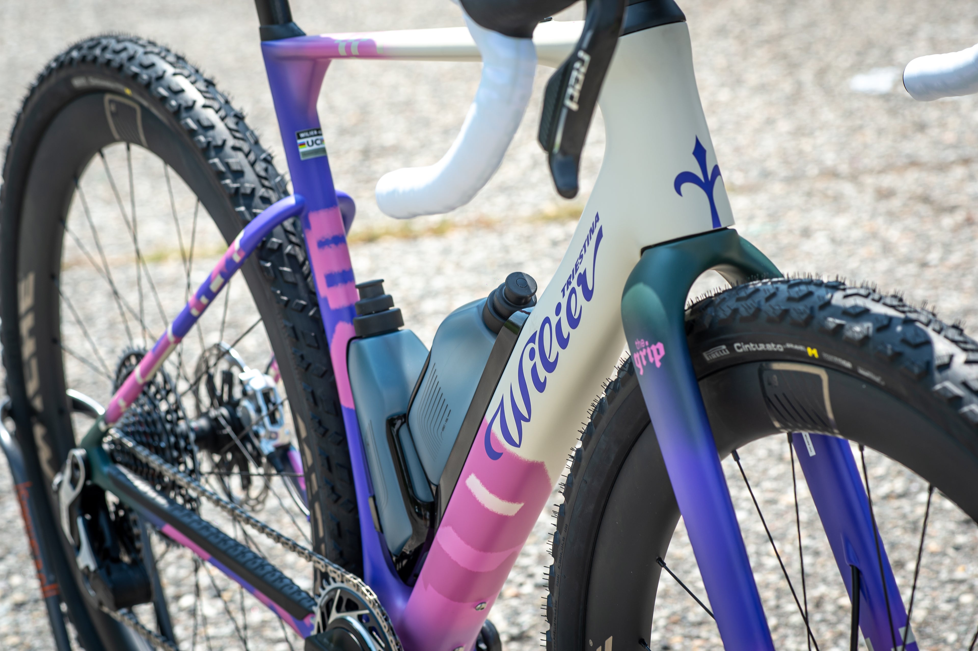 Wilier Rave SLR ID2 | The Grip Élite Gravel Team Edition | Sram Red 1x13 Power Meter | Miche Graff Aero 48 Tubeless